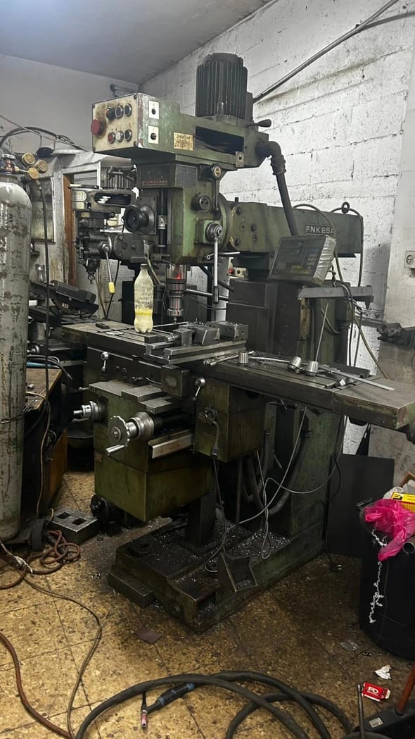 上周，犹大旅部队在希伯伦发现并缴获了6台用于生产武器的车床。