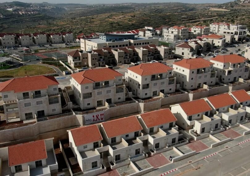 中央司令部少将阿维·巴鲁特签署命令，授予本杰明、撒玛利亚和约旦河谷的13个地区管辖权。该决定标志着一项 ...