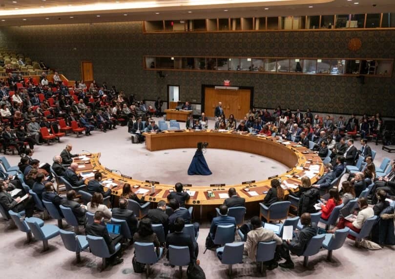 联合国安理会通过川普提出的“加沙和平”方案（第2803号决议），内容包括认可加沙和平计划、成立和平委员会 ...