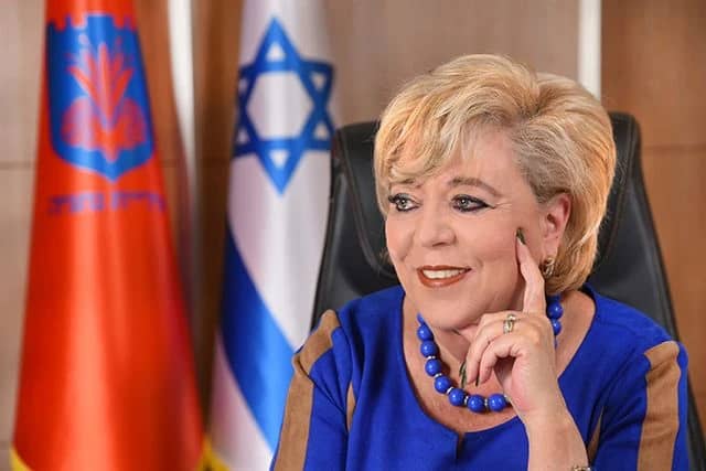 内坦亚市长米里亚姆·费尔伯格逝世，享年74岁。她担任市长27年（另有报道称34年），见证了内坦亚从海滨小镇 ...