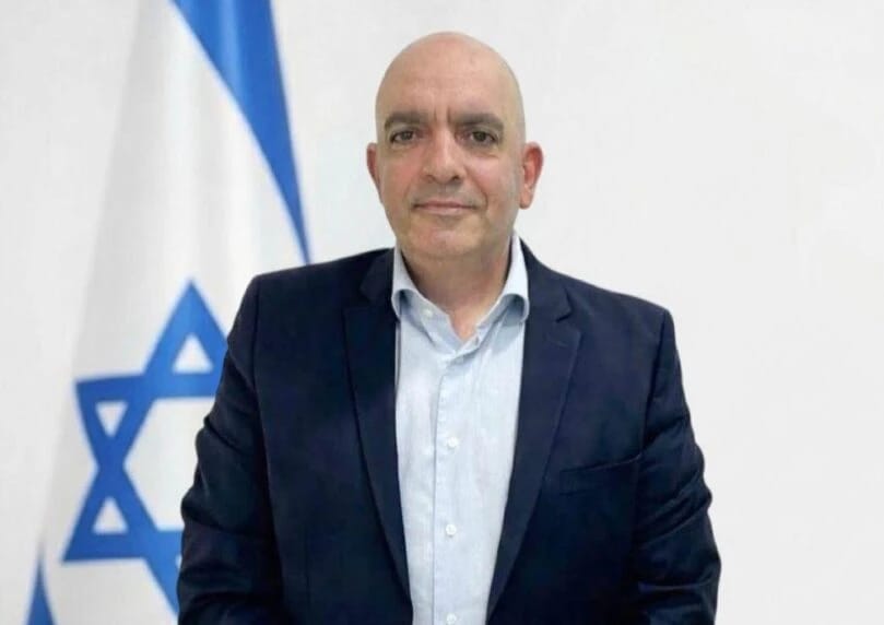 以色列国防部长卡茨决定任命预备役准将伊齐克·巴尔担任国家紧急事务管理局局长。巴尔目前任职于国家安全委 ...