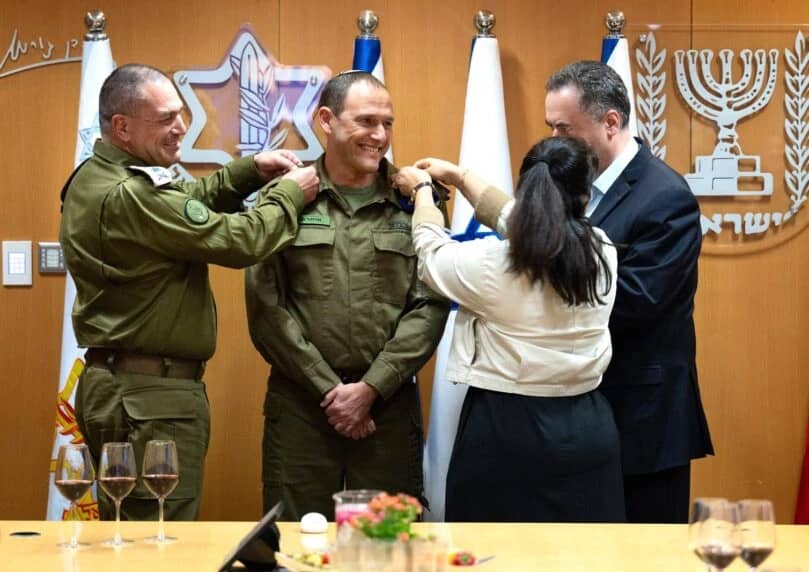 新任军事检察官伊泰·奥菲尔晋升为少将并正式就职。由于公众对军事司法系统的信任度下降，国防部长呼吁对检 ...