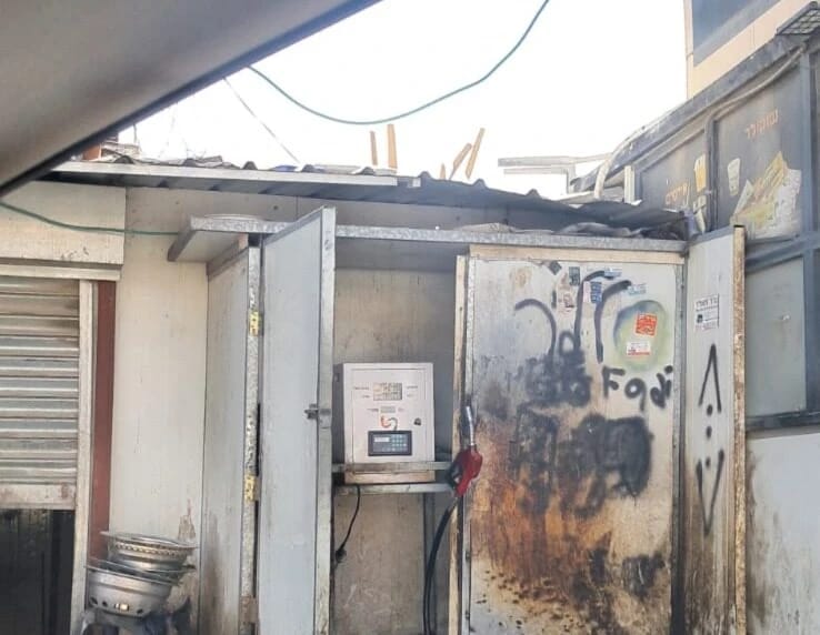 调查显示，在贝都因人流散地区共发现92家非法加油站，其中59家为新建。构成严重安全隐患，可能引发车辆爆炸 ...