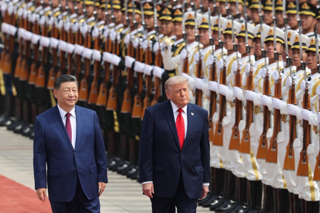 美中双方在反对伊朗核计划、保障霍尔木兹海峡航行自由方面达成共识。