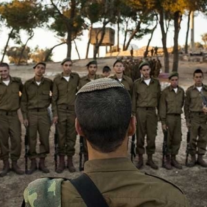 萨德拦截弹援以  以军摧毁胡塞监视舰  叙陷无政府状态